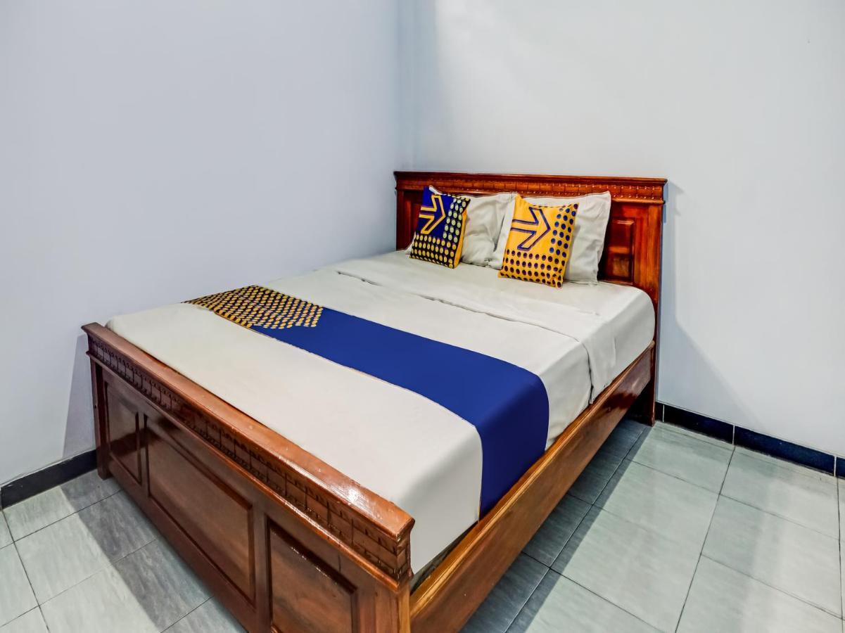 Spot On 90797 Sukun Syariah Homestay Malang Zewnętrze zdjęcie