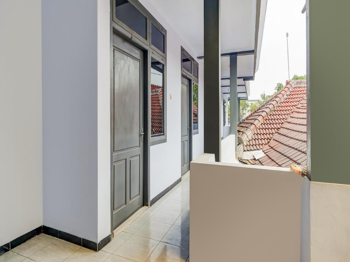 Spot On 90797 Sukun Syariah Homestay Malang Zewnętrze zdjęcie