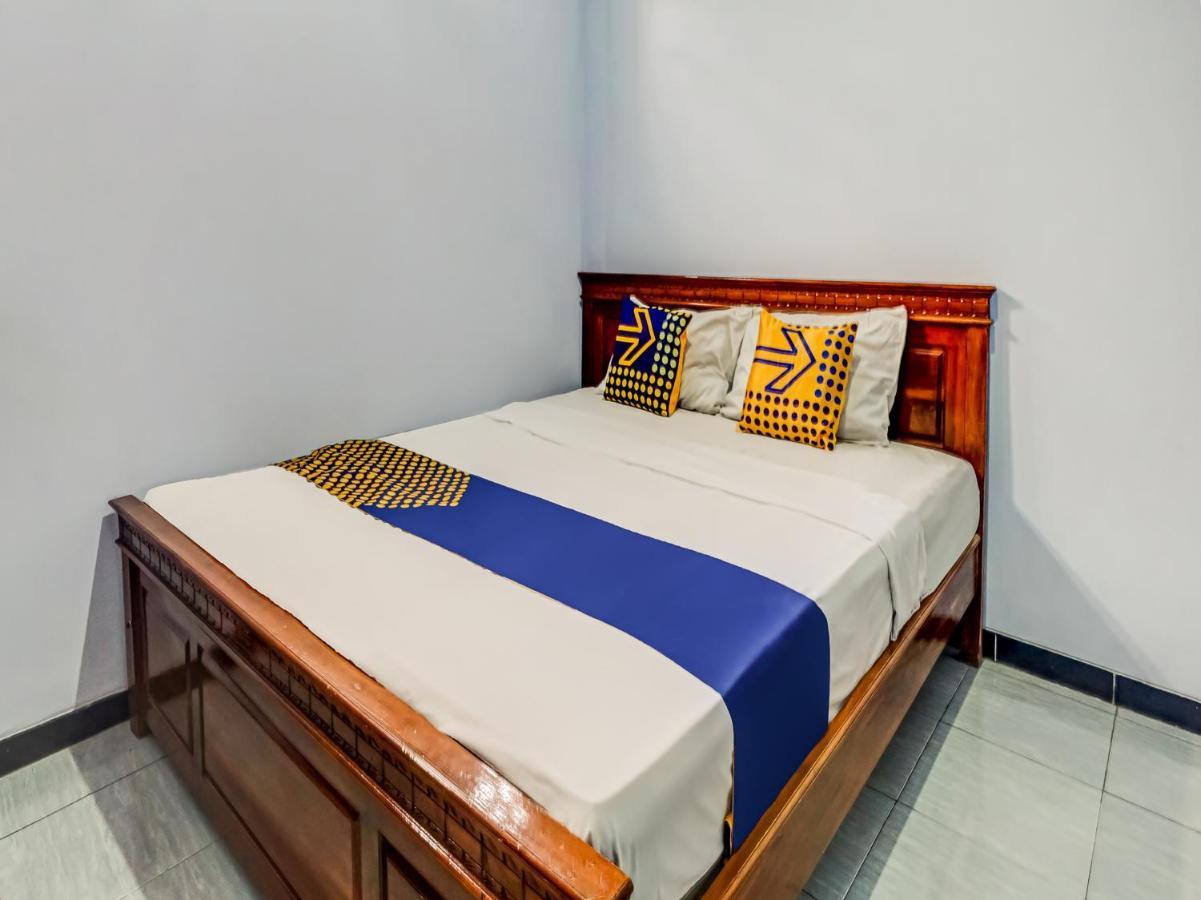 Spot On 90797 Sukun Syariah Homestay Malang Zewnętrze zdjęcie