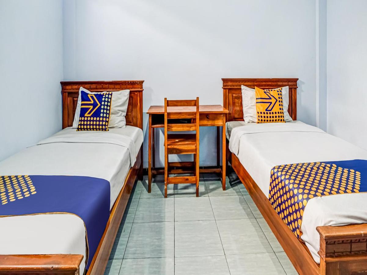 Spot On 90797 Sukun Syariah Homestay Malang Zewnętrze zdjęcie