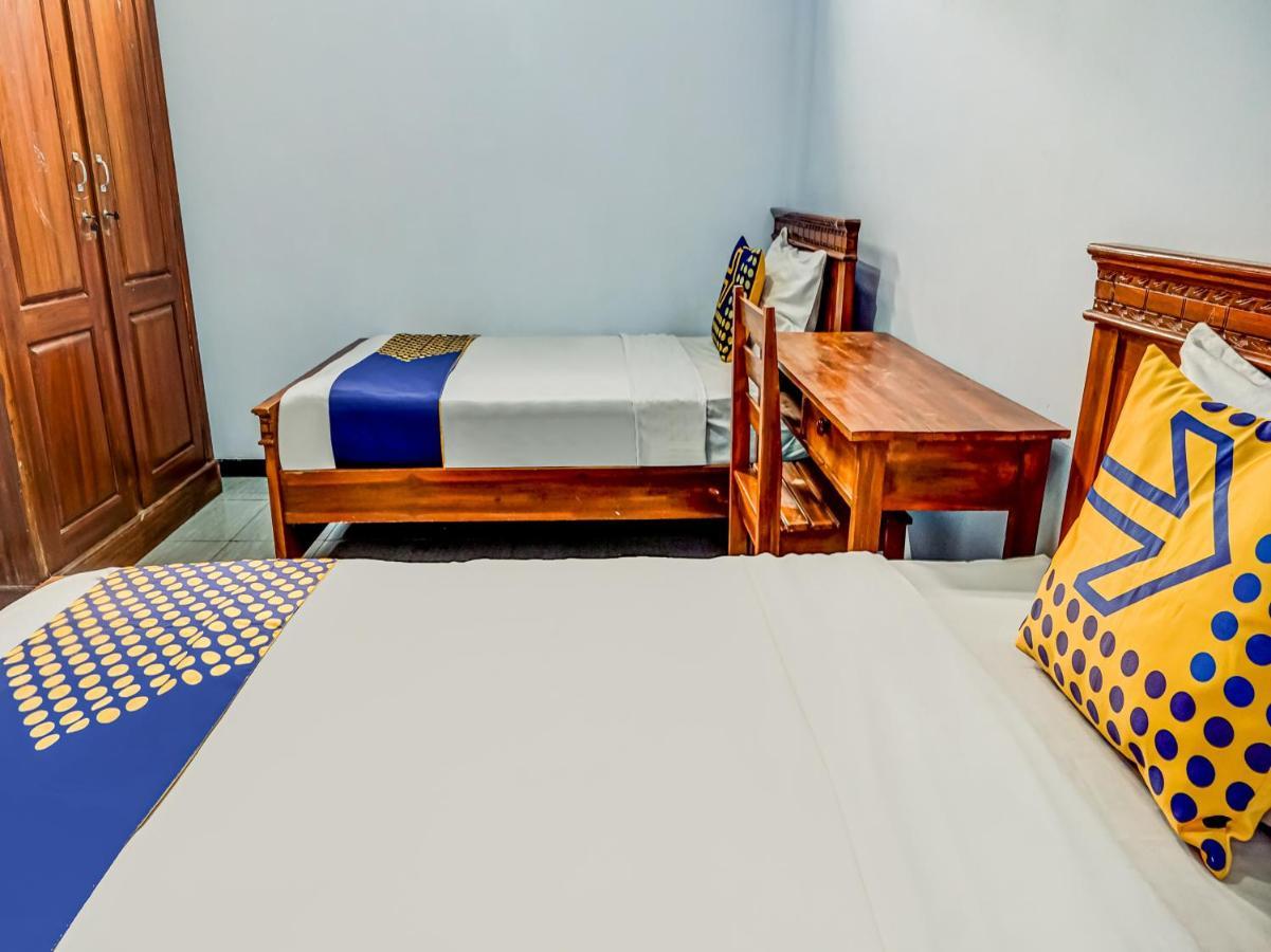 Spot On 90797 Sukun Syariah Homestay Malang Zewnętrze zdjęcie